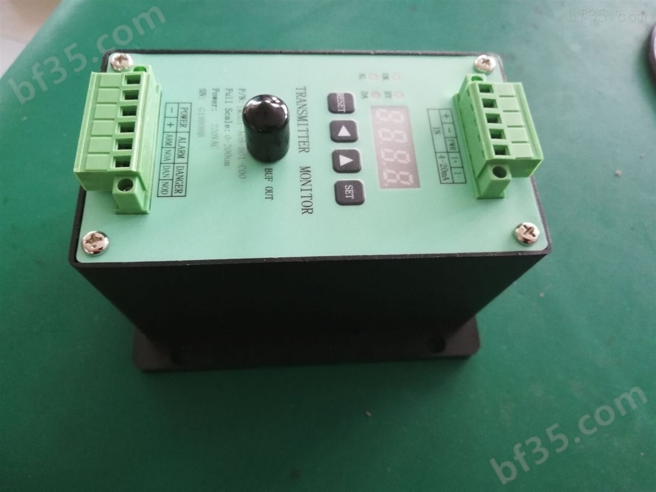 8106C温度（热电阻）监测器变送器